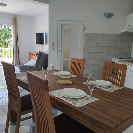 Apartments Durdica Bobic Biograd Na Moru Bagian luar foto