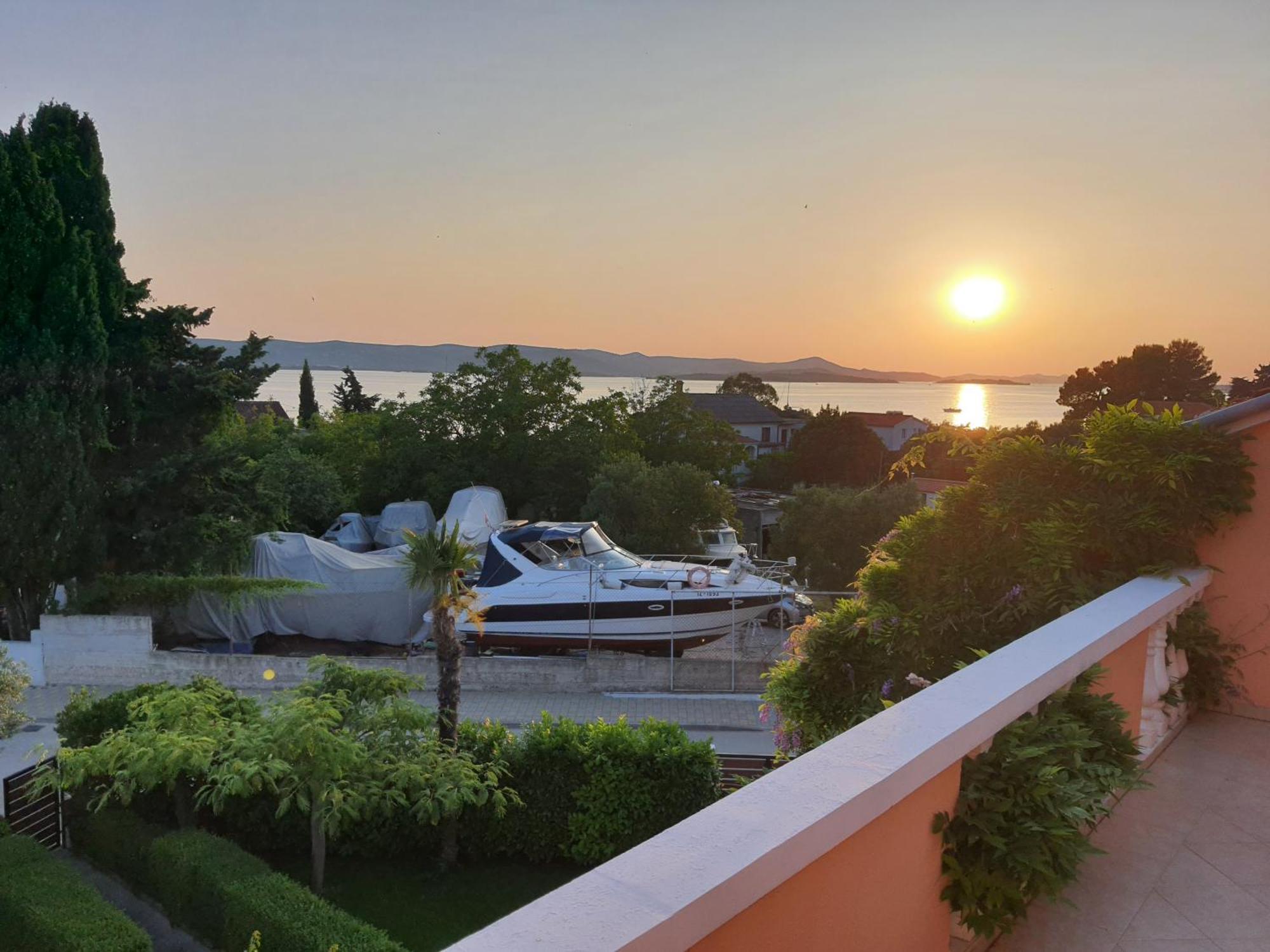 Apartments Durdica Bobic Biograd Na Moru Bagian luar foto